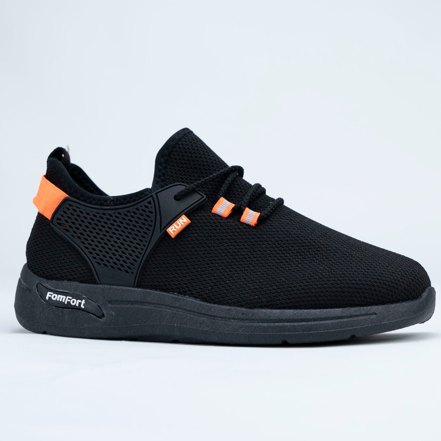 Run Knit Sneaker M58
