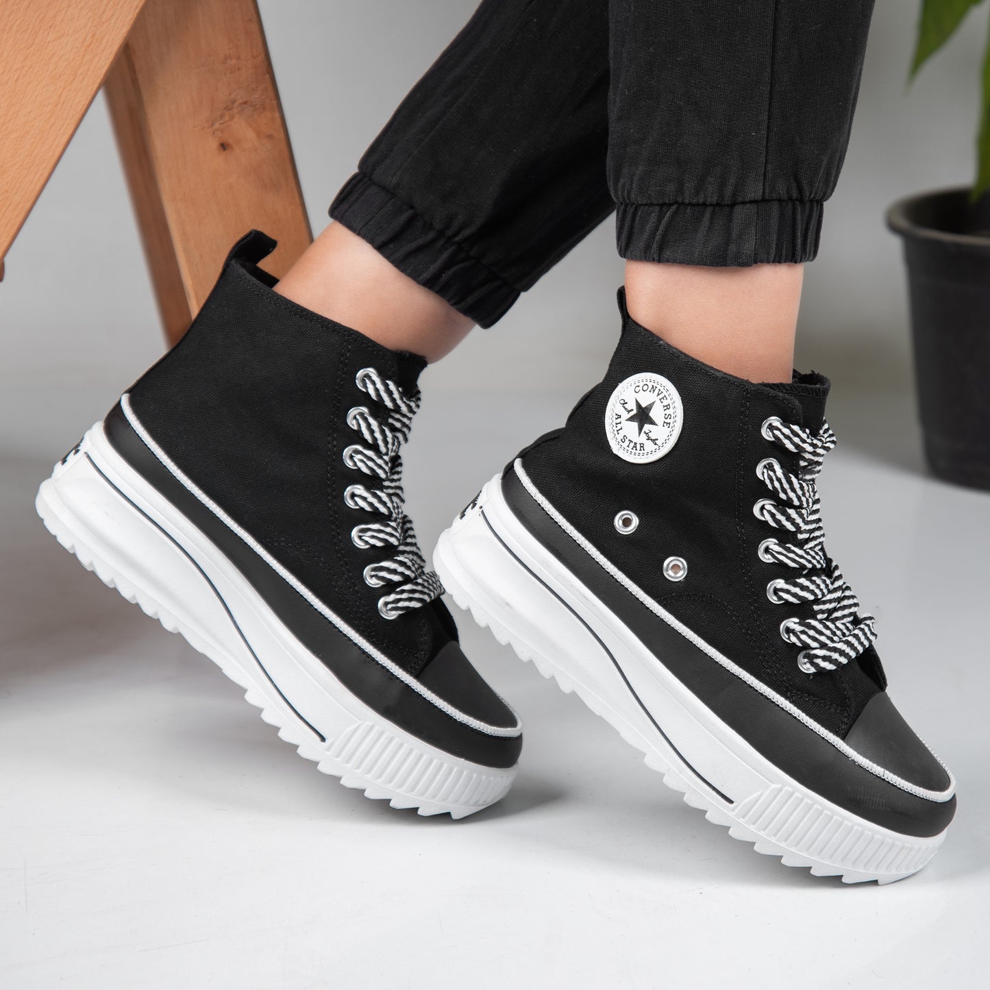 Women’s Denim Converse