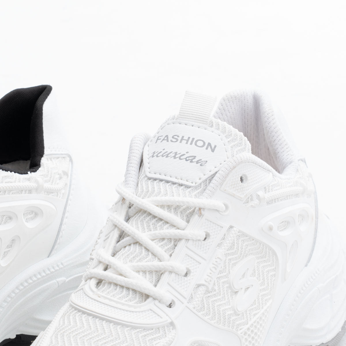 Women’s Sneaker SV52