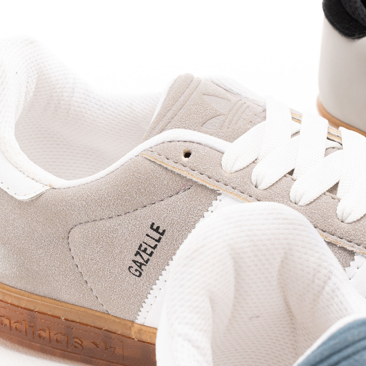 Gazelle Sneaker FL18