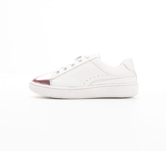 White Sneakere For Women