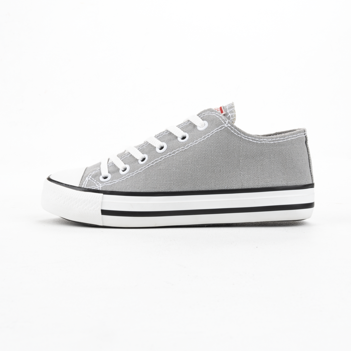 Women’s Converse Sneaker